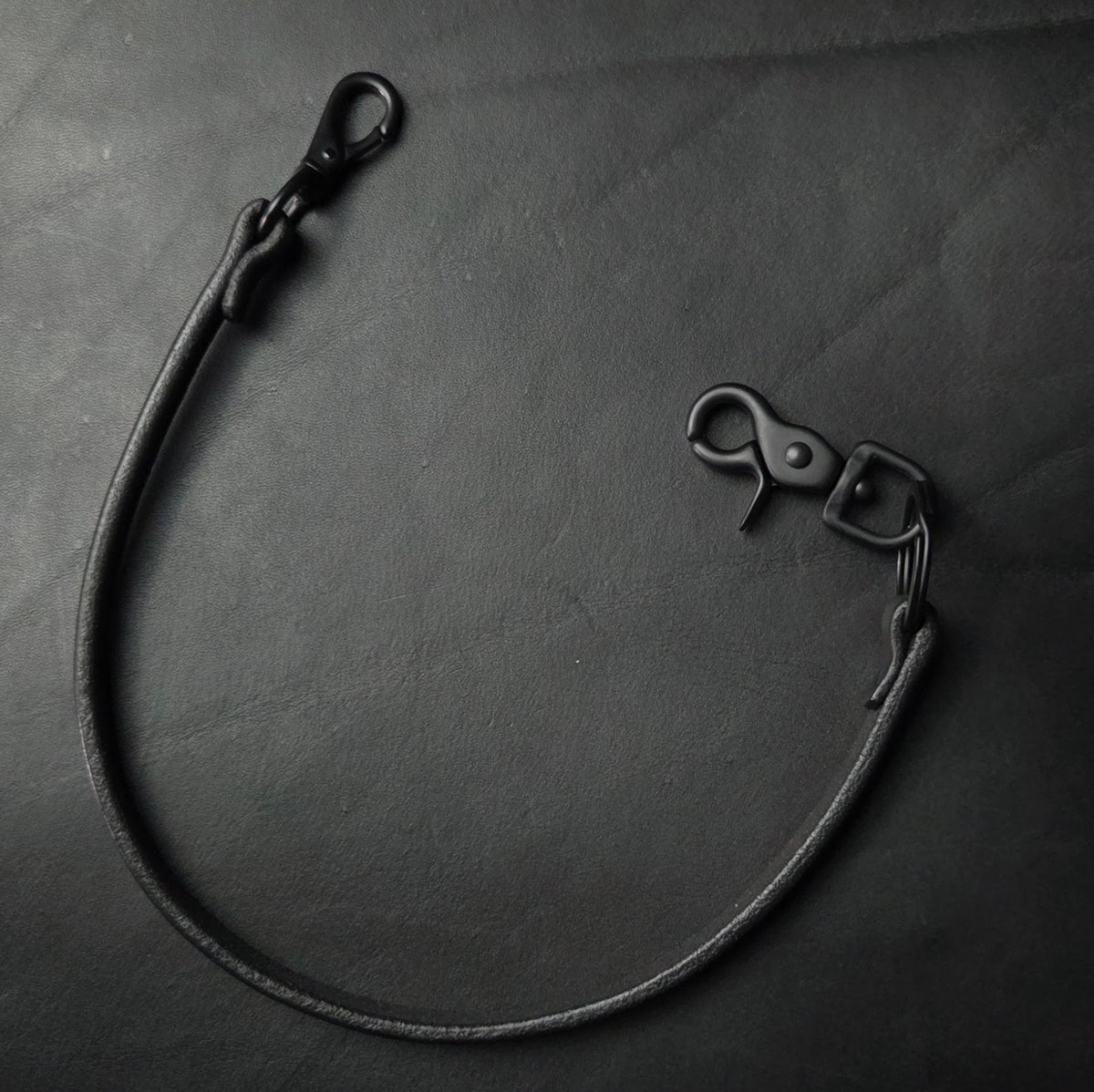 BLACK LEATHER WALLET CHAIN - all Black