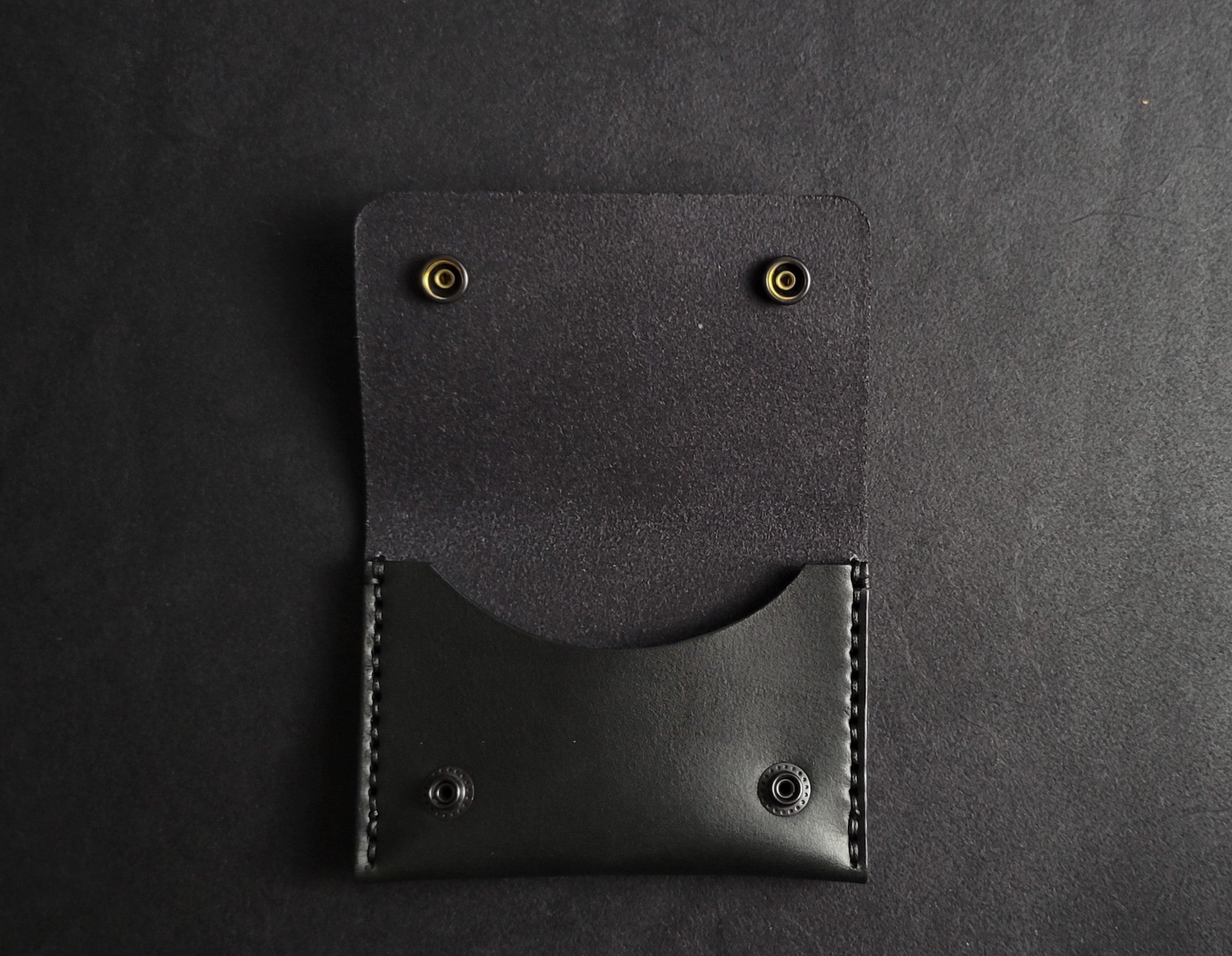 SINGLE POCKET - all black