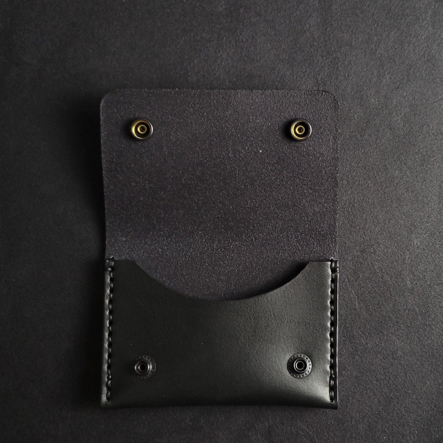 SINGLE POCKET - black