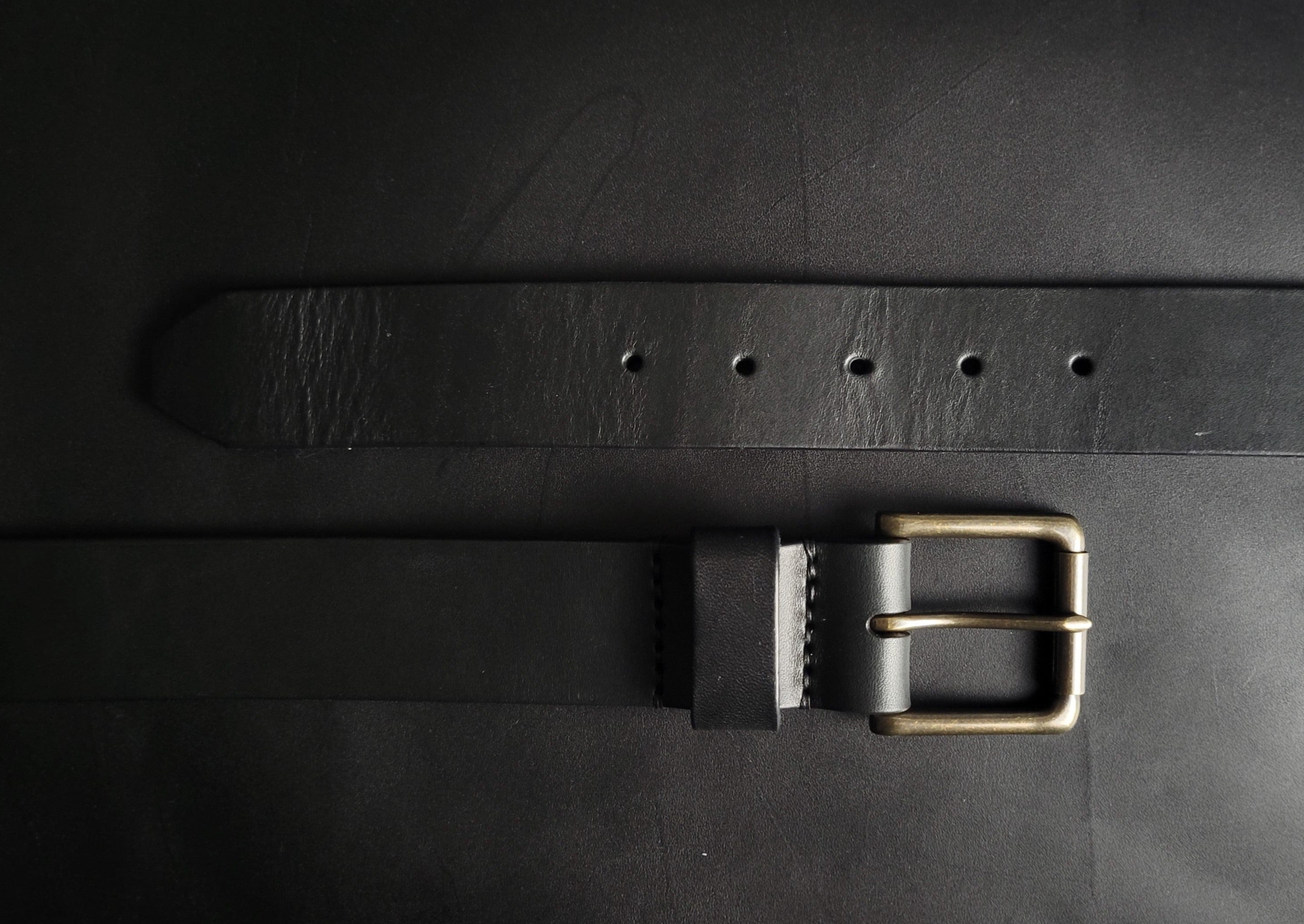 stitched BLACK LEATHER BELT - antique brass buckle