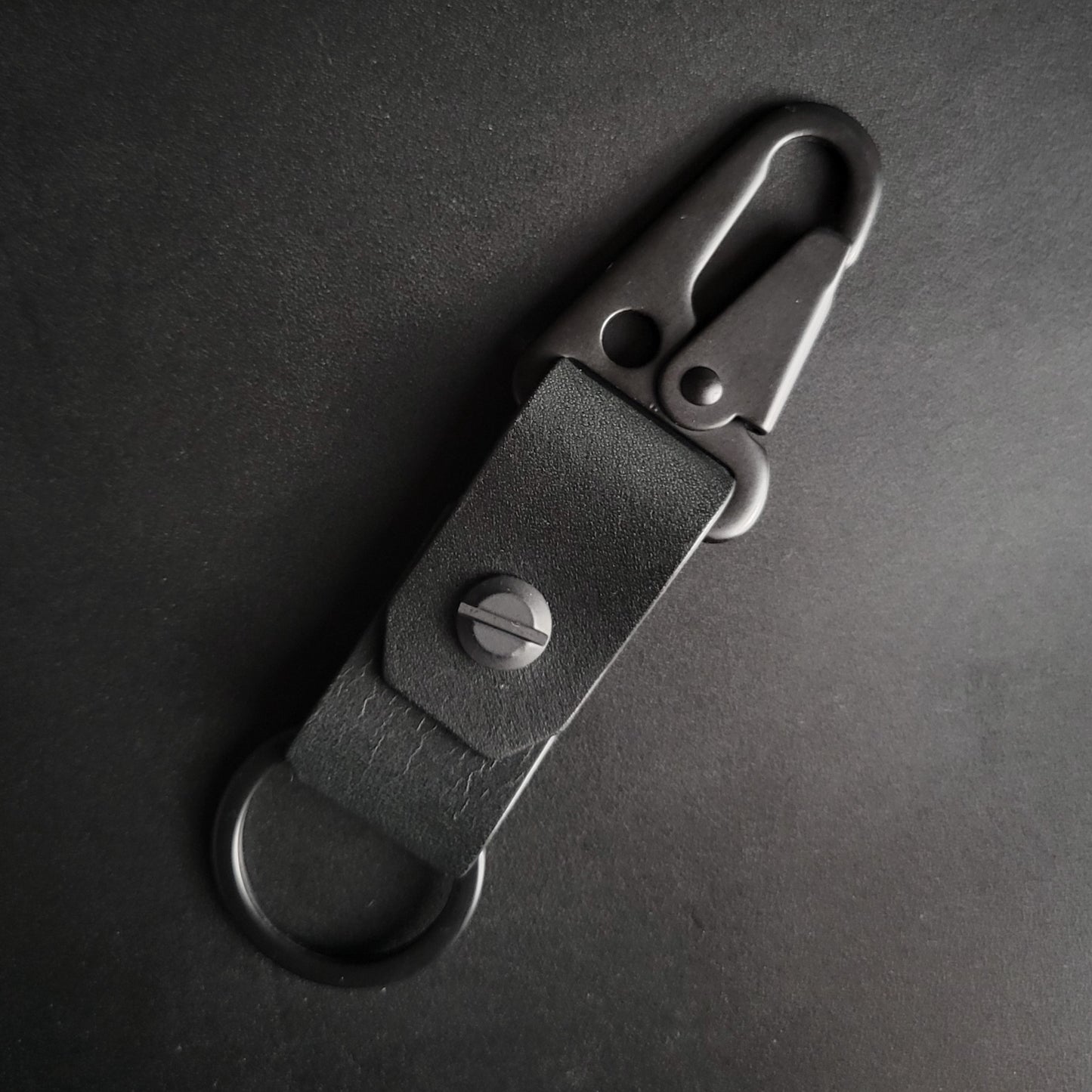 ALL BLACK LEATHER KEYRING